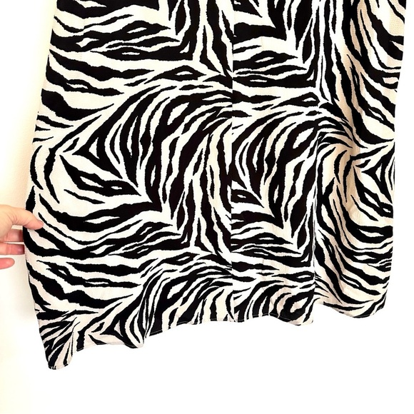 Est. 1946 Zebra Print Black Cream Midi Dress Size Large - Picture 11 of 12